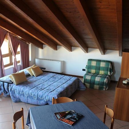 Casa Regina Appartement Desenzano del Garda Buitenkant foto