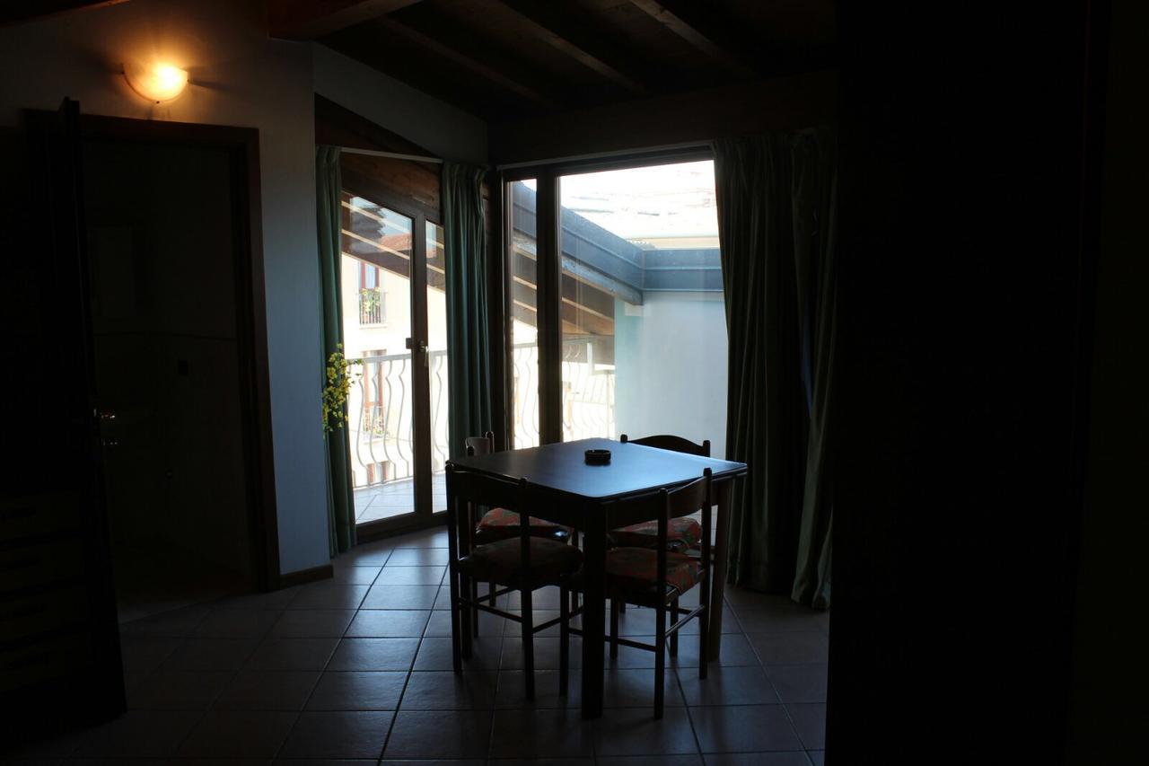 Casa Regina Appartement Desenzano del Garda Buitenkant foto