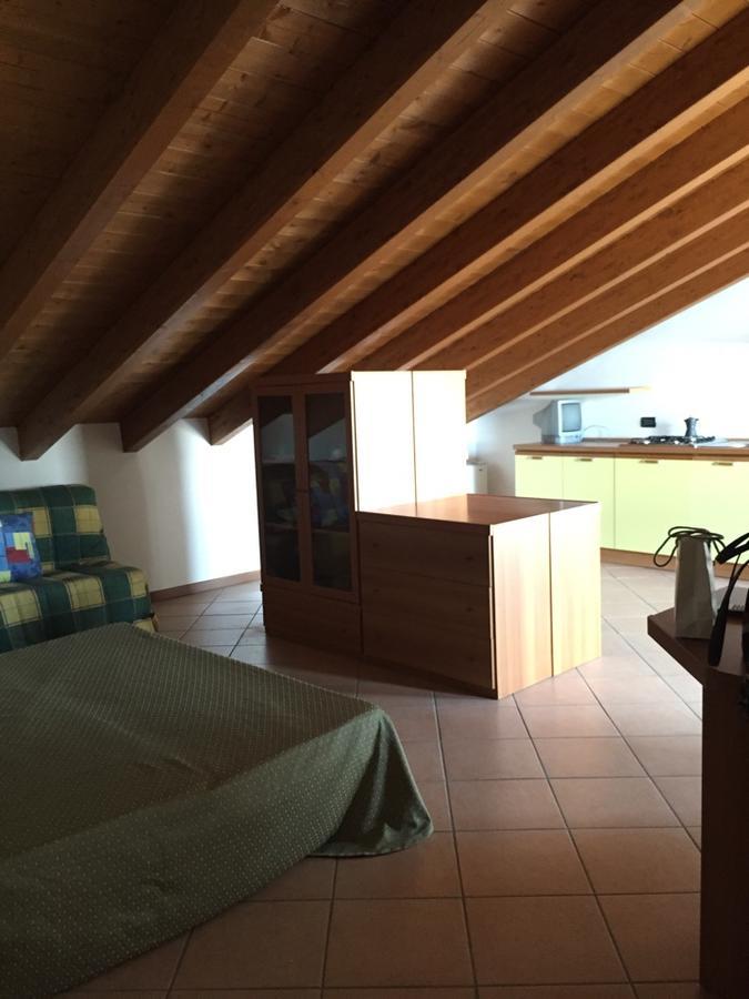 Casa Regina Appartement Desenzano del Garda Buitenkant foto